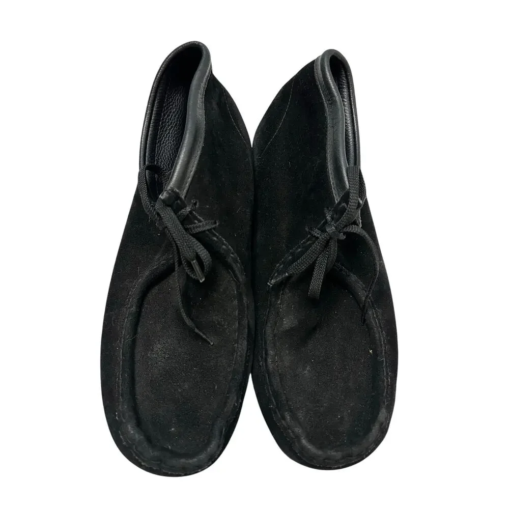Clarks Wallabee black boots a classic moccasin crepe rubber sole 10 1/2